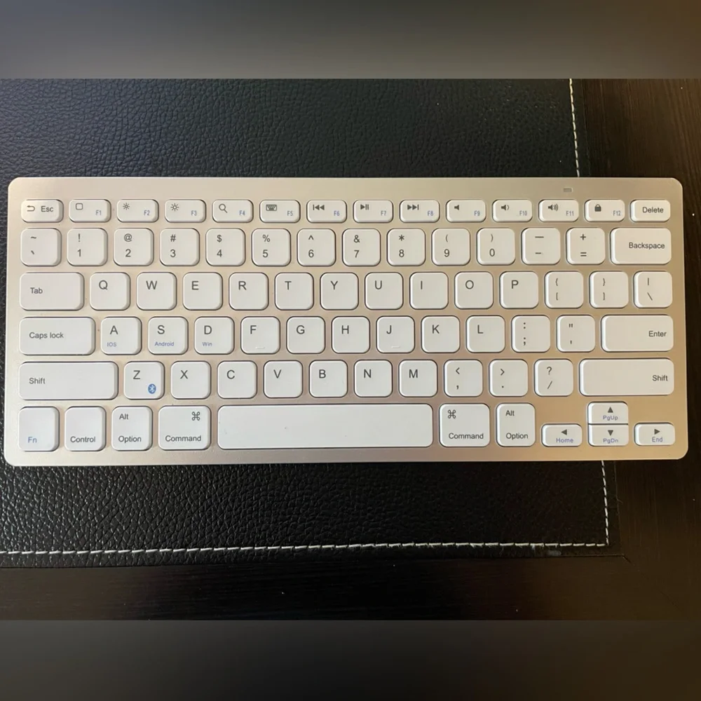 Anker Wireless Bluetooth Keyboard Ultra Slim for iOS/Android/Windows - Picture 1 of 3